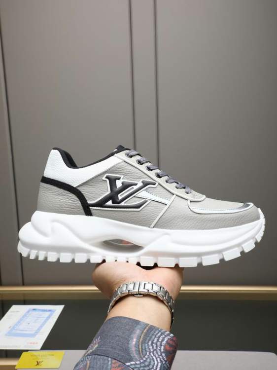 Picture of Louis Vuitton Shoes _SKULVsz38-44hnq120217565